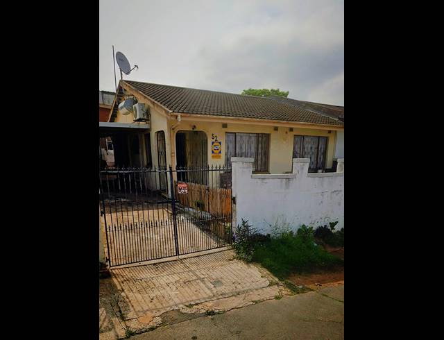 1 BEDROOM HOUSE TO LET IN BAYVIEW